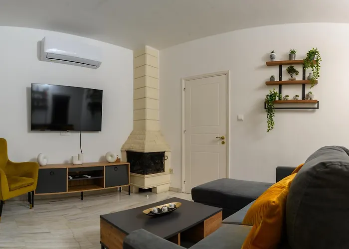 Ariel 3 Bed Апартаменти *